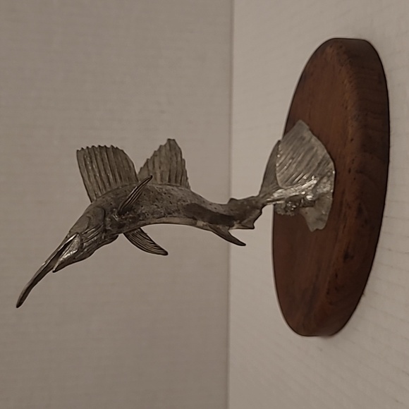 Vintage Signed Sailfish Figurine on Wood Base - Picture 2 of 16